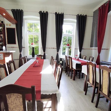 Sherwood Hotel Vojkovice Nad Ohri المظهر الخارجي الصورة