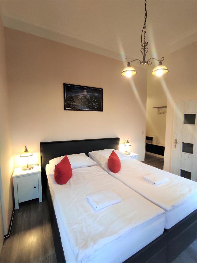 Sherwood Hotel Vojkovice Nad Ohri المظهر الخارجي الصورة