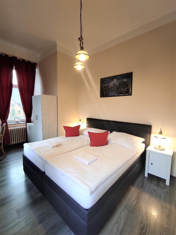 Sherwood Hotel Vojkovice Nad Ohri المظهر الخارجي الصورة