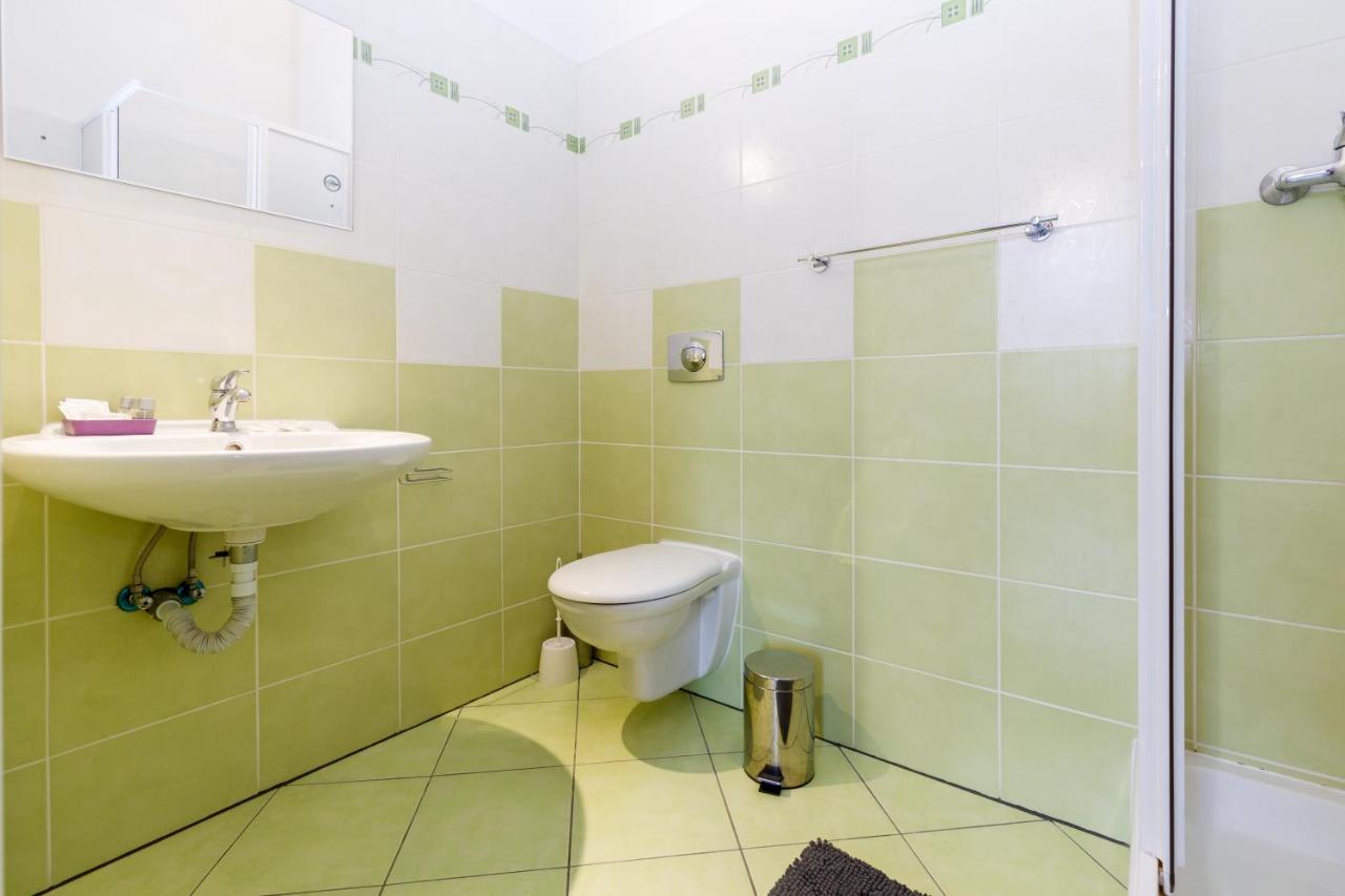 Sherwood Hotel Vojkovice Nad Ohri المظهر الخارجي الصورة